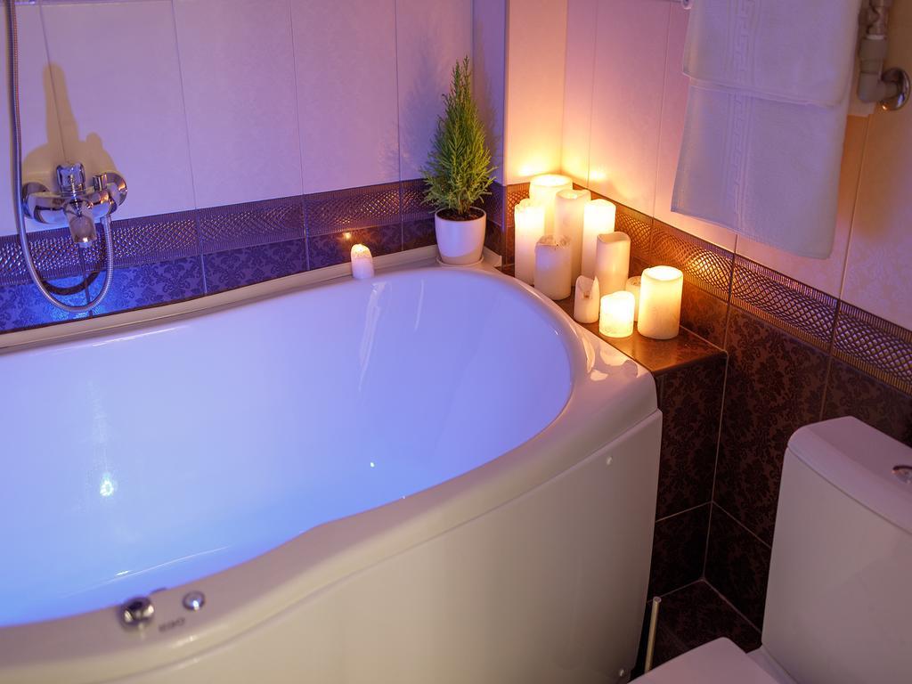 Royal Suite Apartment With Jacuzzi Sumî Exterior foto