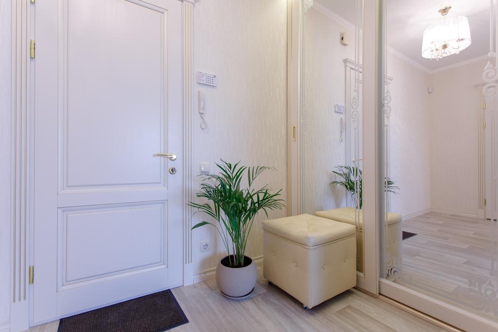 Royal Suite Apartment With Jacuzzi Sumî Exterior foto
